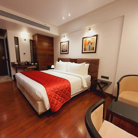 Hotel MBC Citadel Nashik Exterior foto