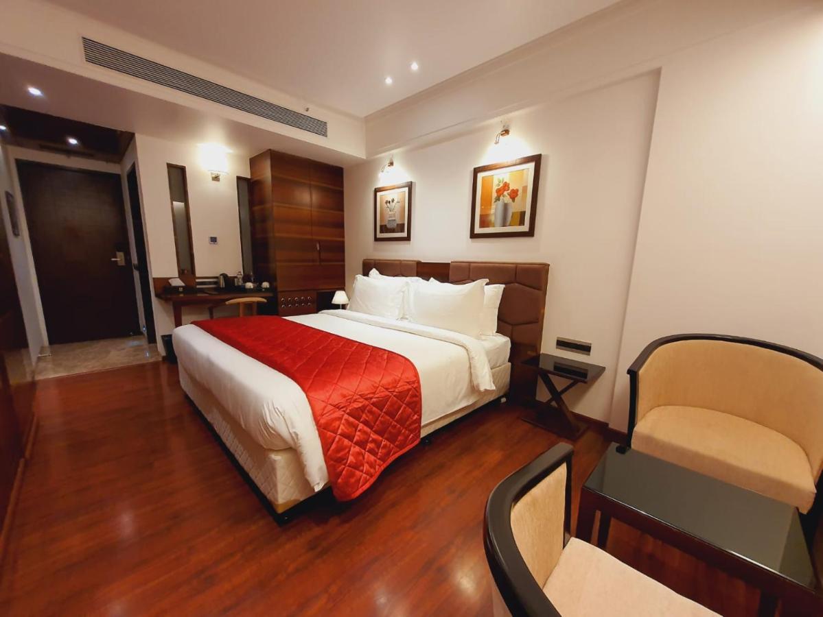 Hotel MBC Citadel Nashik Exterior foto