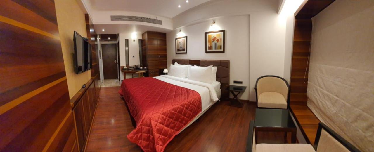 Hotel MBC Citadel Nashik Exterior foto