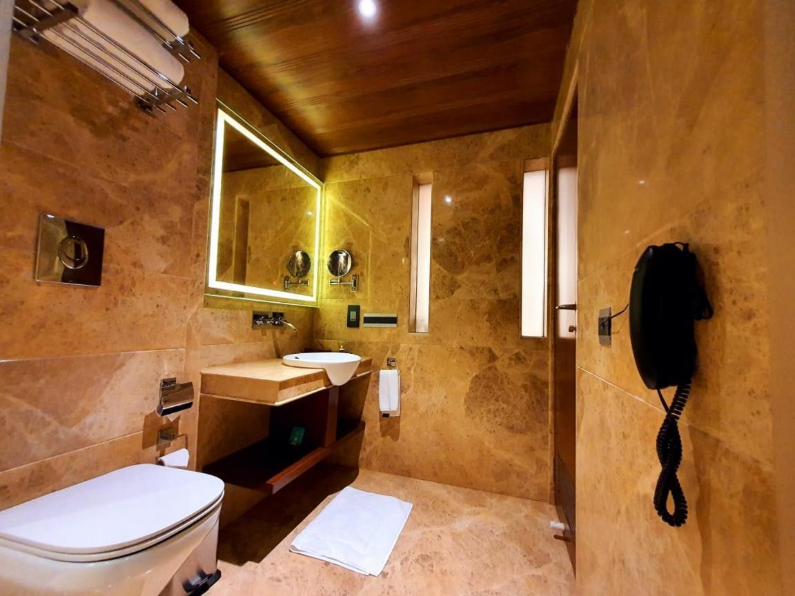 Hotel MBC Citadel Nashik Exterior foto
