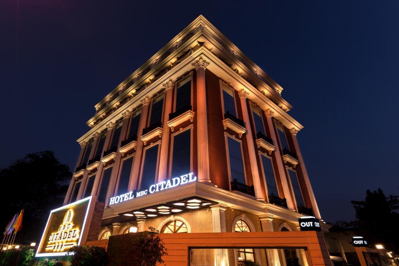 Hotel MBC Citadel Nashik Exterior foto